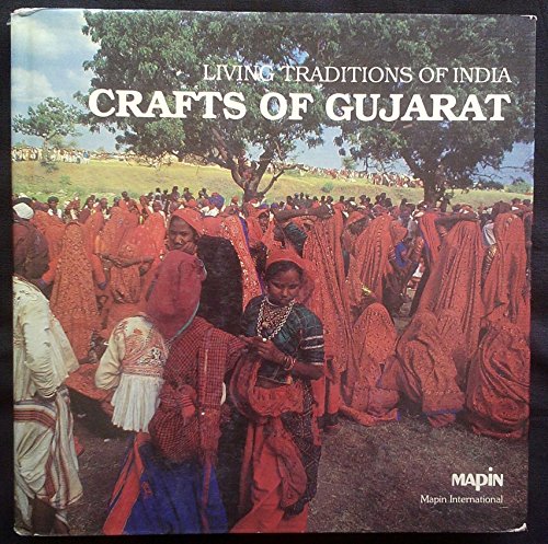 9780295962481: Living Traditions of India: Crafts of Gujarat