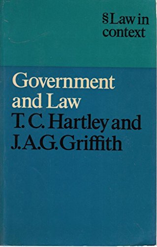 Imagen de archivo de Government and Law: An Introduction to the Working of the Constitution in Britain a la venta por Murphy-Brookfield Books