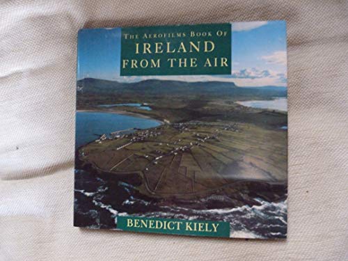 Beispielbild fr Aerofilms Book of Ireland from the Air zum Verkauf von WorldofBooks