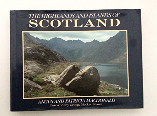 Imagen de archivo de The Highlands and Islands of Scotland (Country S.) a la venta por AwesomeBooks