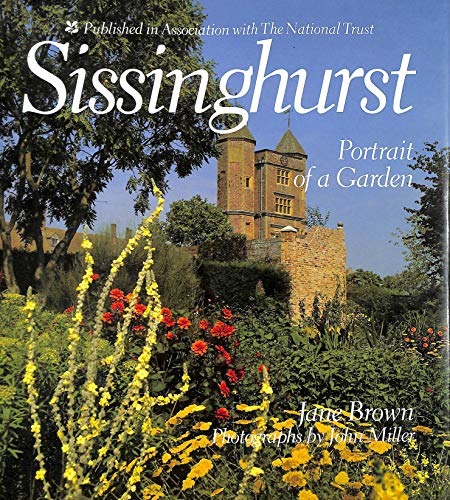 9780297830436: Sissinghurst: Portrait of a Garden