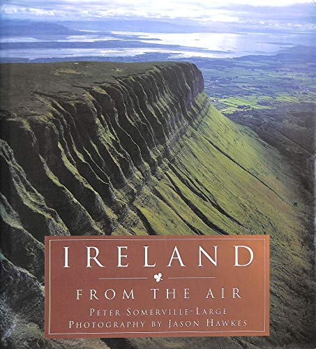 Beispielbild fr Ireland from the air zum Verkauf von SecondSale