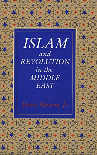 9780300046045: Islam and Revolution in the Middle East