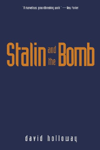 9780300066647: Stalin and the Bomb: The Soviet Union and Atomic Energy, 1939-1956