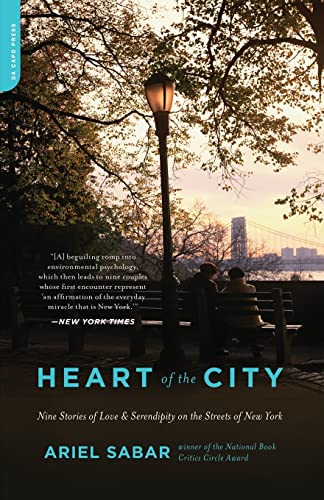 Beispielbild fr Heart of the City: Nine Stories of Love and Serendipity on the Streets of New York zum Verkauf von Bookoutlet1