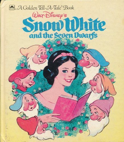 Imagen de archivo de Walt Disney Presents Snow White and the Seven Dwarfs (A Golden Tell-A-Tale Book) a la venta por Wonder Book