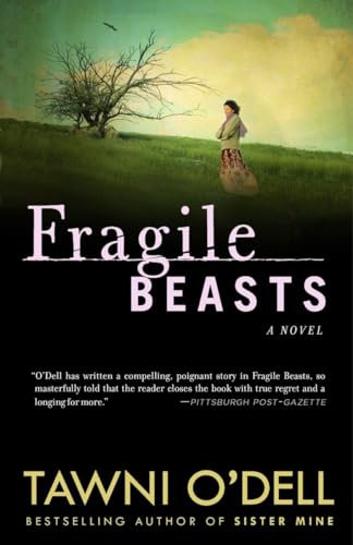 Imagen de archivo de Fragile Beasts: A Novel a la venta por SecondSale