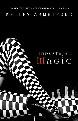 Imagen de archivo de Industrial Magic (The Women of the Otherworld Series) a la venta por Gulf Coast Books