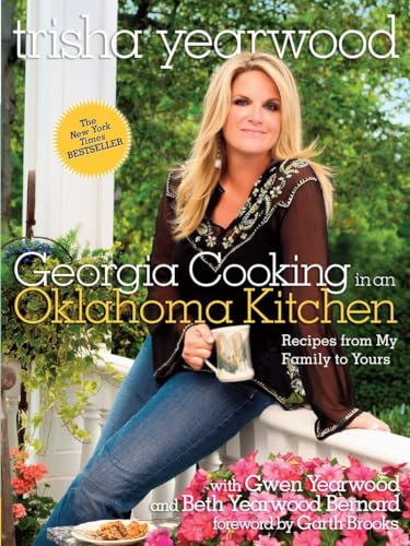 Imagen de archivo de Georgia Cooking in an Oklahoma Kitchen: Recipes from My Family to Yours: A Cookbook a la venta por FOLCHATT