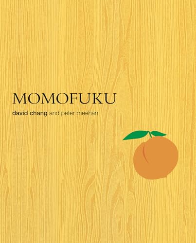 Beispielbild fr Momofuku : A Cookbook zum Verkauf von Better World Books