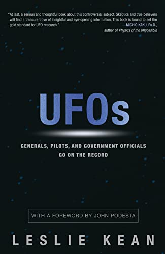 Imagen de archivo de UFOs: Generals, Pilots and Government Officials Go On the Record a la venta por Irish Booksellers