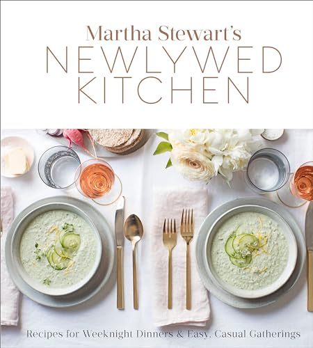 Stock image for Martha Stewart's Newlywed Kitchen: Recipes for Weeknight Dinners and Easy, Casual Gatherings: A Cookbook for sale by KuleliBooks