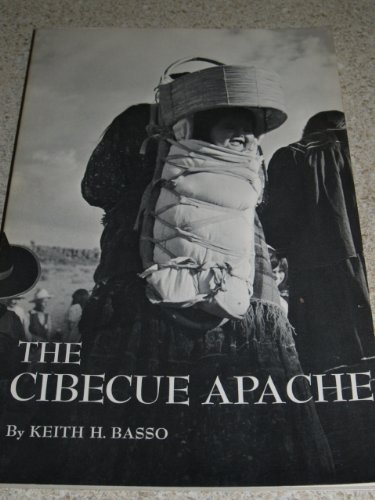 Imagen de archivo de The Cibecue Apache a la venta por Better World Books