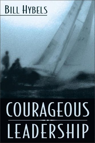 9780310248811: Courageous Leadership