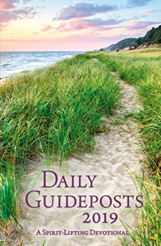 9780310354468: Daily Guideposts 2019: A Spirit-Lifting Devotional
