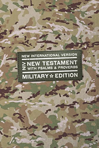 9780310461272: NIV, New Testament with Psalms and Proverbs, Military Edition, Compact, Paperback, Military Camo, Comfort Print
