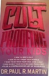 9780310537618: Cult-proofing Your Kids