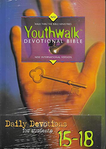 Imagen de archivo de NIV Youthwalk Devotional Bible a la venta por Orion Tech