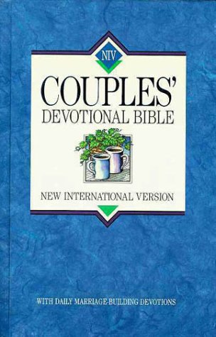 9780310916109: Niv Couples' Devotional Bible: New International Version