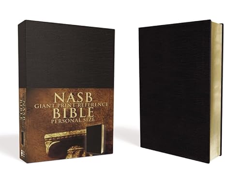 Imagen de archivo de Giant Print Reference Bible-NASB-Personal Size a la venta por ThriftBooks-Atlanta