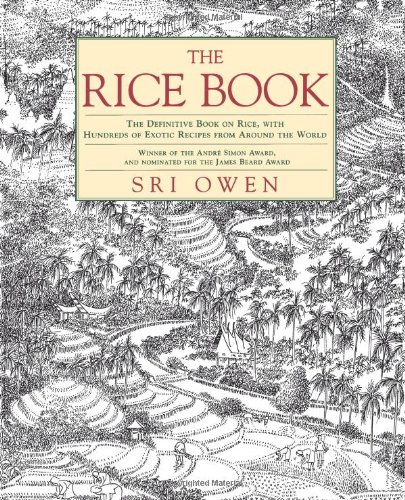Imagen de archivo de The Rice Book a la venta por KuleliBooks