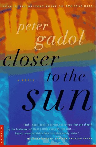 Imagen de archivo de Closer to the Sun a la venta por Wonder Book