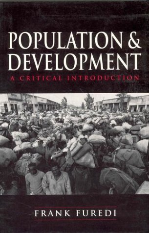 Imagen de archivo de Population and Development : A Critical Introduction a la venta por Better World Books