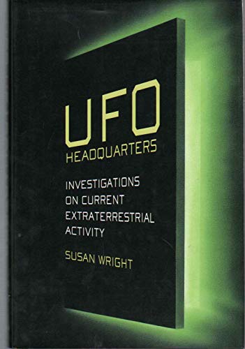Beispielbild fr UFO Headquarters : Investigations on Current Extraterrestrial Activity in Area 51 zum Verkauf von Better World Books