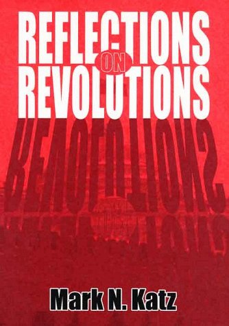 9780312223564: Reflections on Revolutions