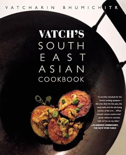 Imagen de archivo de Vatch's Southeast Asian Cookbook a la venta por Wonder Book