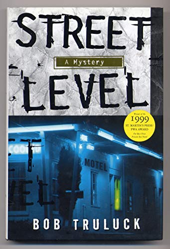 Beispielbild fr Street Level zum Verkauf von Open Books