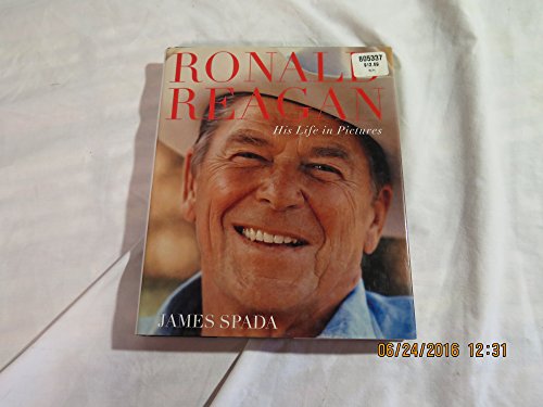 Imagen de archivo de Ronald Reagan : His Life in Pictures a la venta por Better World Books