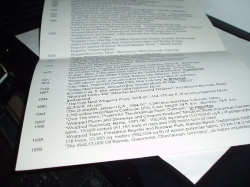 Imagen de archivo de Christo and Jeanne-Claude: A Biography (Us) a la venta por Hennessey + Ingalls