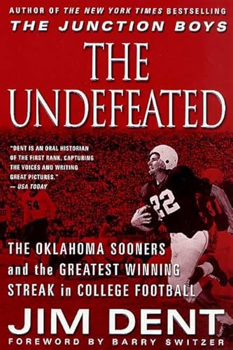 Imagen de archivo de The Undefeated: The Oklahoma Sooners and the Greatest Winning Streak in College Football a la venta por Your Online Bookstore