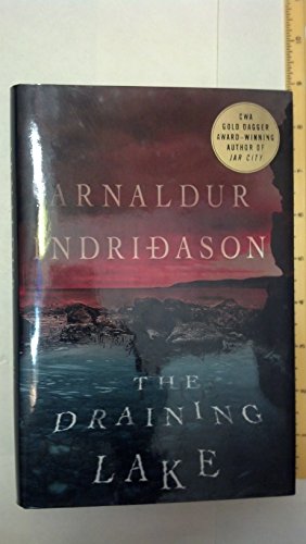 Beispielbild fr The Draining Lake: An Inspector Erlendur Novel (An Inspector Erlendur Series) zum Verkauf von More Than Words