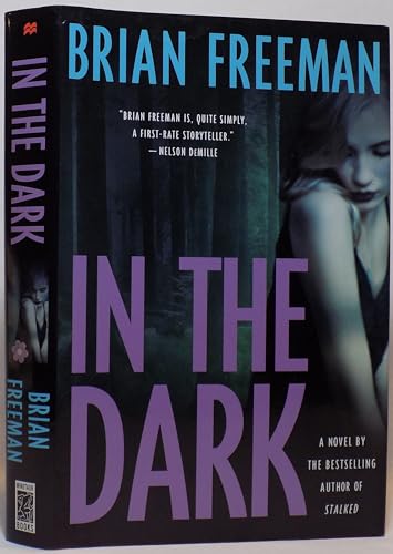 9780312363291: In the Dark (Jonathan Stride)