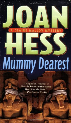 Beispielbild fr Mummy Dearest: A Claire Malloy Mystery (Claire Malloy Mysteries) zum Verkauf von SecondSale