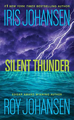 9780312368005: Silent Thunder