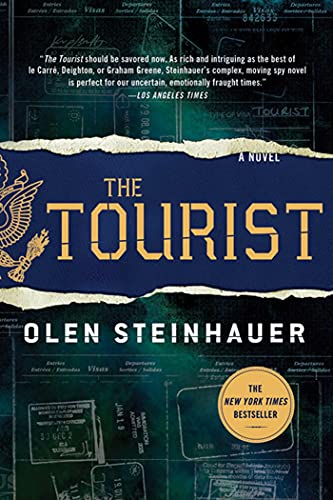 9780312374877: The Tourist (Milo Weaver)