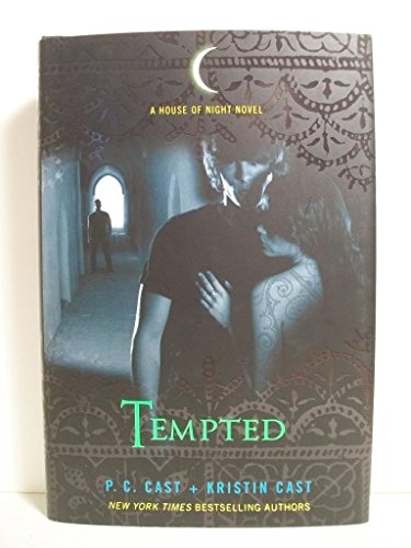 Imagen de archivo de House of Night 06. Tempted a la venta por Wonder Book