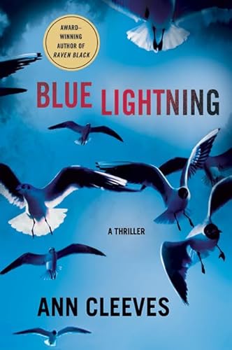 9780312384357: Blue Lightning: A Thriller (Shetland Island Mysteries)