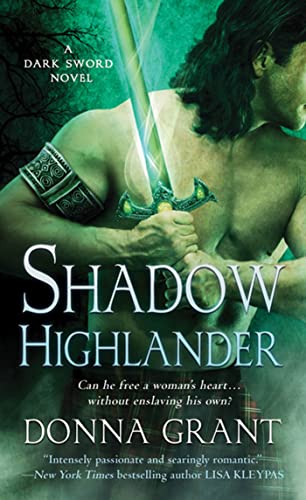 Beispielbild fr Shadow Highlander: A Dark Sword Novel zum Verkauf von BooksRun