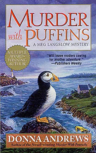 Beispielbild für Murder with Puffins (Meg Langslow Mysteries) zum Verkauf von Hippo Books