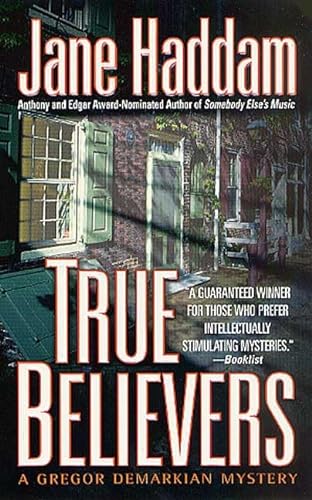 Imagen de archivo de True Believers a la venta por Better World Books