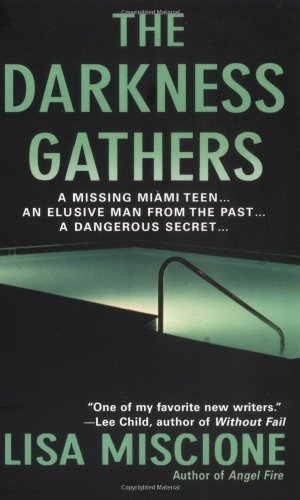 Beispielbild fr The Darkness Gathers: A Novel zum Verkauf von Wonder Book
