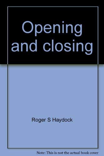 9780314042927: Opening and closing: How to present a case (Advocacy)