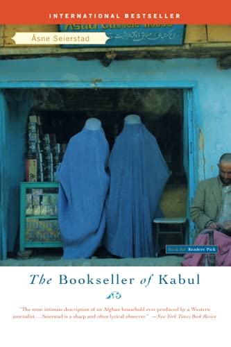 Beispielbild fr The Bookseller of Kabul zum Verkauf von Better World Books: West