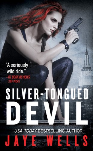 Beispielbild fr Silver-Tongued Devil (Sabina Kane, Book 4) zum Verkauf von Direct Link Marketing