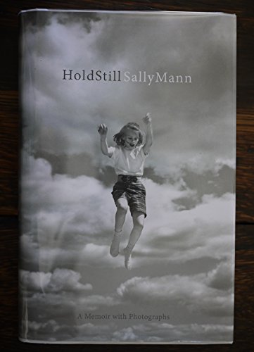 9780316247764: Hold Still: A Memoir With Photographs