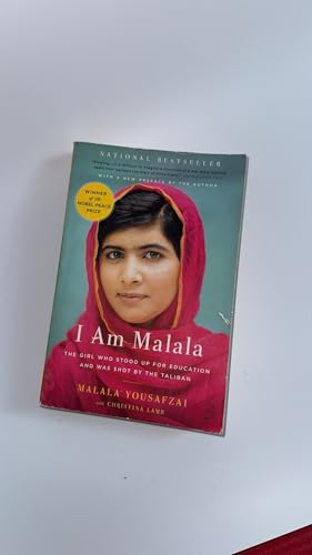 Beispielbild fr I Am Malala: The Girl Who Stood Up for Education and Was Shot by the Taliban zum Verkauf von Gulf Coast Books